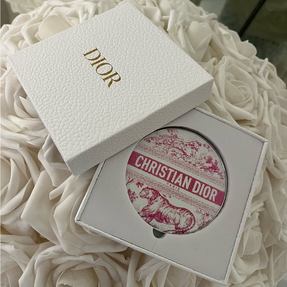 NEW Dior Beauty Pink and White Toile Compact Mirror with gift Box